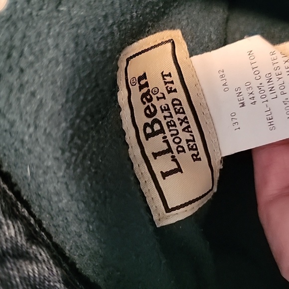LL BEAN Double L fleece lined, relaxed fit jeans.  44X30 - Picture 5 of 11